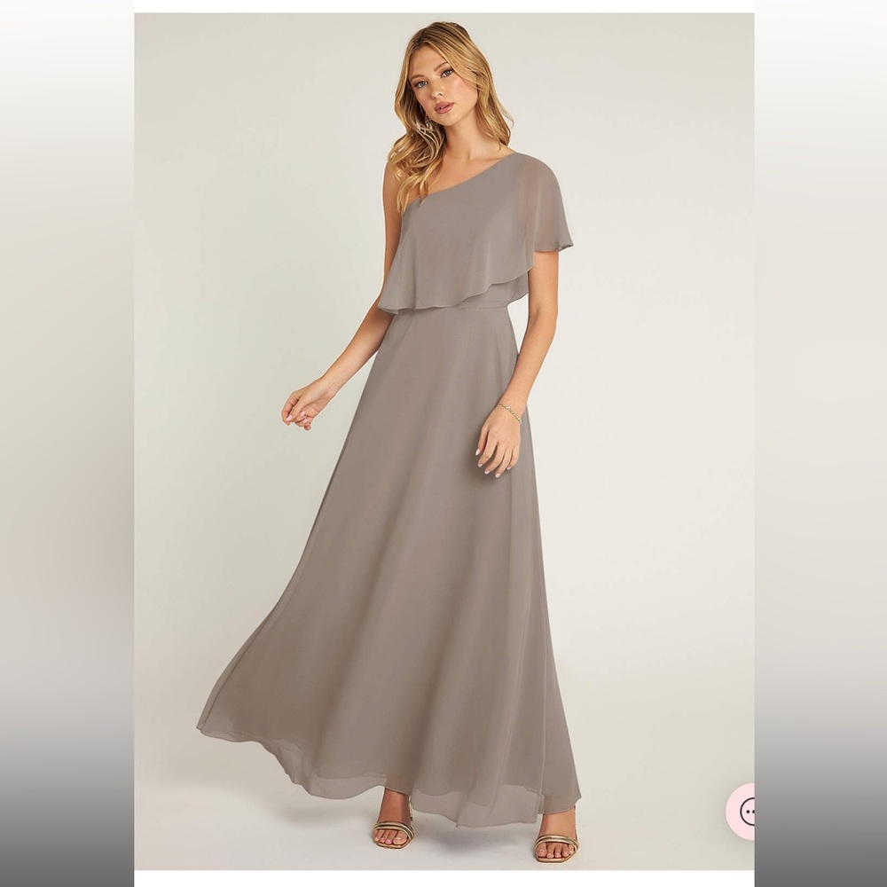 AZAZIE LIZZY
A-Line One Shoulder Chiffon Floor-Length Dress Taupe